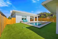Welcome to Casa Rio Grande, your perfect getaway in beautiful Jensen Beach! - Pools