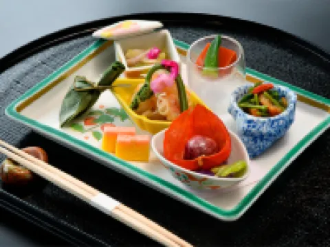 大地の彩 花月亭