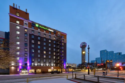 โรงแรม ฮอลิเดย์ อินน์ เอ็กซ์เพรส ดัลลัส ดาวน์ทาวน์ บาย IHG