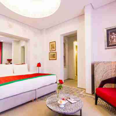 Euphoriad Rooms