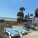 Tranquil 2-bedroom beach house - bungalow in Panama City with WiFi, AC