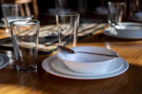 Hiking Bear Cabin: Smoky Mountain Escape + Games & Views