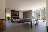 Casa Con Amplia Terraza y Jacuzzi en Avándaro