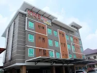 Kesorn Boutique Residence at 8 Riew Hotels near Wat Sothon Wararam Worawihan