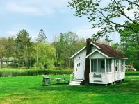 Eden Village Motel and Cottages Hotels in Hancock