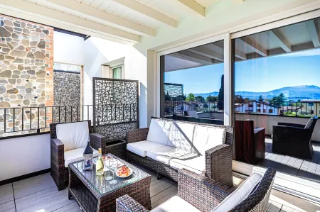 Warda C11 Apartment by Wonderful Italy Отели рядом со станцией Desenzano - Via Gramsci, 13