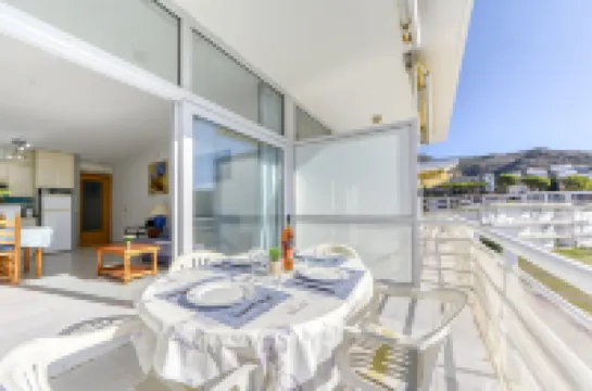 Apartment in Roses Near Platja Almadrava