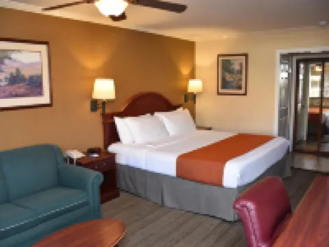 Dynasty Suites Redlands Hotels in Redlands