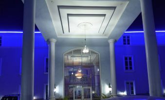 Utopia Hotel - Housity