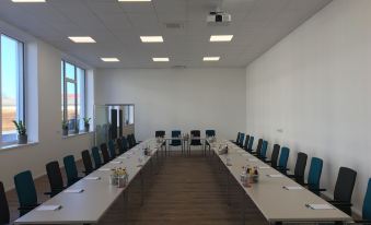 Trip Inn Conference Hotel & Suites