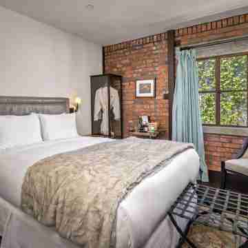 Granada Hotel & Bistro Rooms