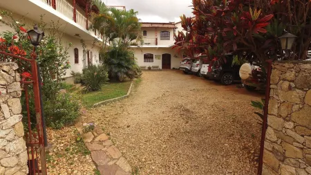 Refúgio Tiradentes Отели рядом с достопримечательностью «Sao Jose Fountain»