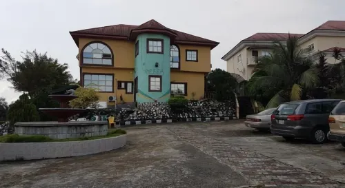 Dekka Hotel