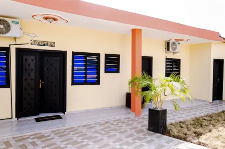 The Champion Hôtel Отели в г. Кококоджи