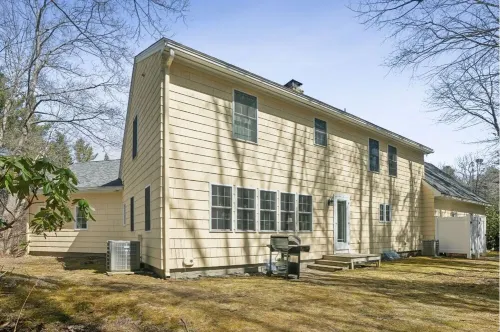 Beautiful 4 BR, Close to Everything!!  Walk to Gooch's Beach and Dock Square!