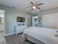Heated Pool Close to St Pete Tampa Pet Friendly Hotels in Pinellas Park