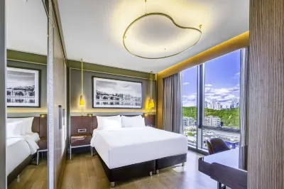 Radisson Collection Hotel Vadistanbul Hotel dekat Koc University