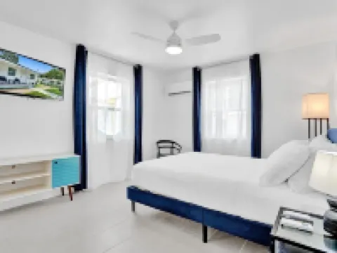 Charming Miami Getaway Near Beaches & Attractions Hotels in Hallandale Beach