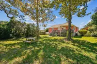 2340 Grand Oaks Ln 2 Bedroom Home by RedAwning