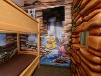 Great Wolf Lodge Colorado Springs Hotel berhampiran The Dinner Detective Murder Mystery Dinner Show - Colorado Springs, CO