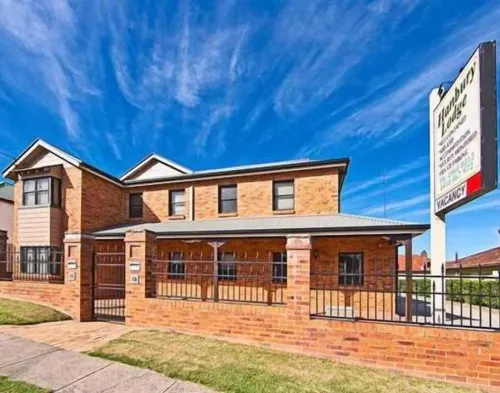 Hanbury Lodge Hotels in Mayfield West