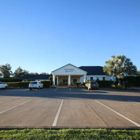 Roma Explorers Inn