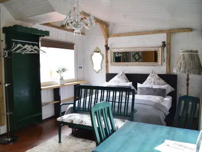 Gästehaus Gebauer Hotels near SWAROVSKI Zweibrücken The Style Outlet