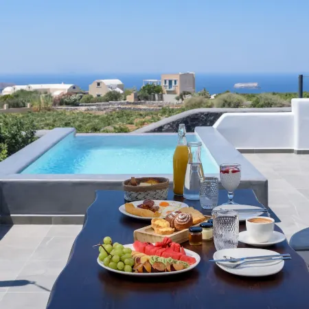 Soil of Sun Luxury Villas Отели рядом с достопримечательностью «Порт Санторини»