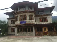 Ngayabling Resort Hoteles cerca de Chele La Pass