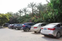 Grand Museum Pyramids Inn - parking