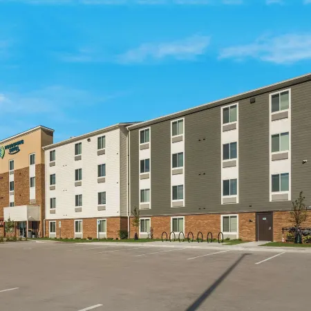 WoodSpring Suites Milwaukee - Menomonee Falls