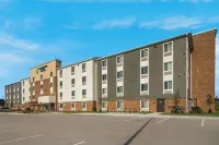WoodSpring Suites Milwaukee - Menomonee Falls