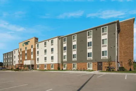 WoodSpring Suites Milwaukee - Menomonee Falls Отели в г. Джермантаун
