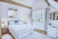 Windy Walls - 3 Bedroom Holiday Home - Rhossili Hotels near Rhossili Bay