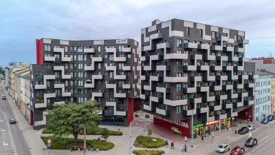 RentPlanet - Nowa Manufaktura Hotels near FC Caffe