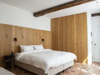 ريجا سويتس أنتويرب Hotels near هيستوريش سنتروم