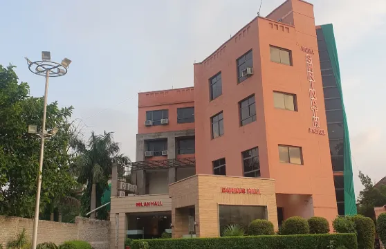 施里納特宮酒店