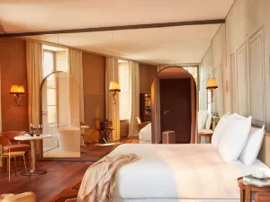 Mondrian Bordeaux les Carmes