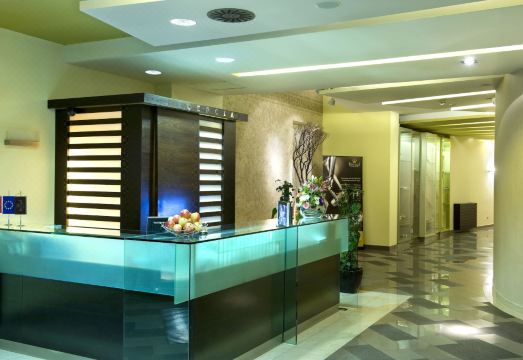 두브나 스칼라 객실