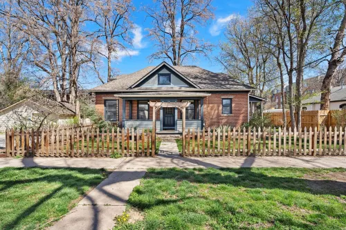 Historical Bungalow Near Csu & Old Town!