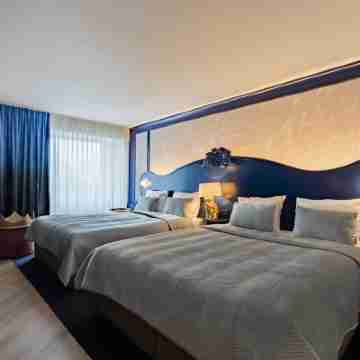 Efteling Wonder Hotel - Theme Park Tickets Included Rooms