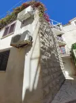 Apartments Leut
