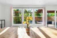 4BR ~Heated Pool+Jaccuzi+Sauna+PoolTable+Arcades+Karaoke Stage - near Domain