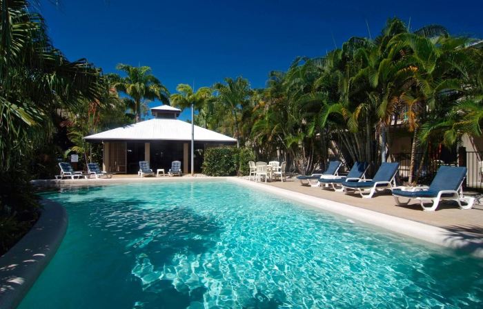 Trinity Beach Club Holiday Apartments