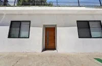 New Modern 2BR/1Bath Guest House, Pet Friendly near Penmar Golf Course! Yo San University of Traditional Chinese Medicine 주변 호텔