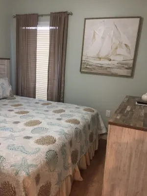 Tidewater Unit #606 Nicely appointed 1 BD/1BA with built-in bunks Gulf front