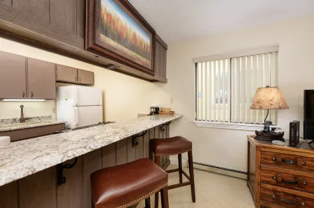 Heated Pool and Cozy Patio - Inviting Winter Park Haven Отели в г. Табернаш