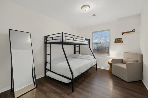 Ultimate Urban Retreat: Sleeps 25 Hotels in Bayonne