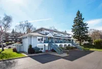 Convenient Location and Modern Amenities - Charming Retreat