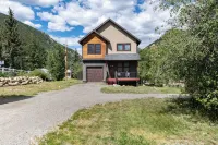 Mountain House Dumont: Close to Idaho Springs, Georgetown & World Class Skiing!! Hotel a Downieville-Lawson-Dumont